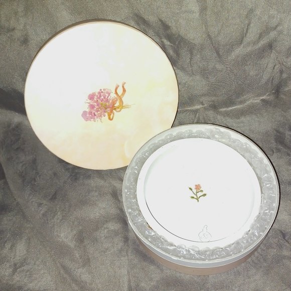 Vintage Lang Candles 'Wedding Flowers' Base - Picture 3 of 7
